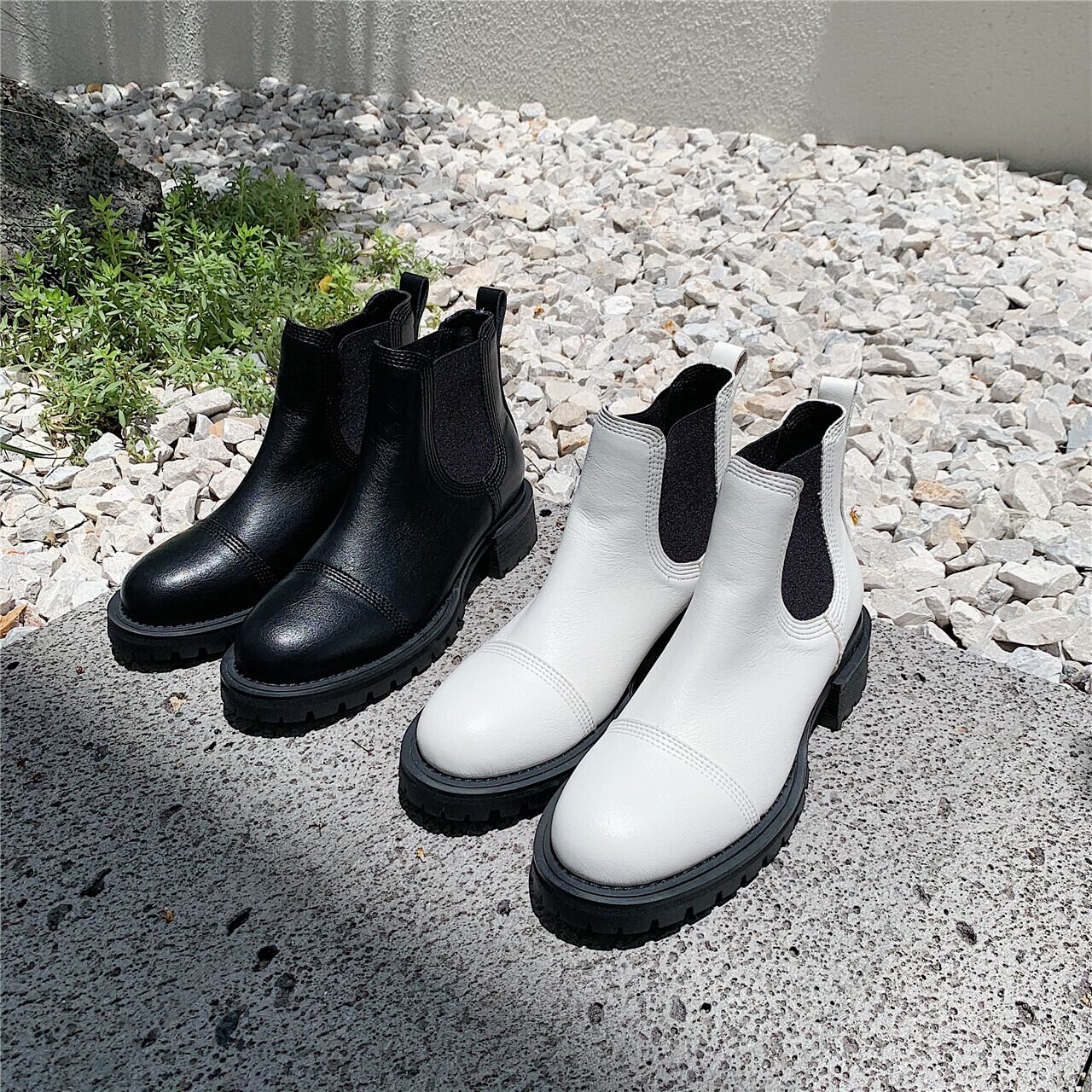 Jimmy choo Ugg コラボ レア フリンジ スタッズ 海外ガール - メルカリ