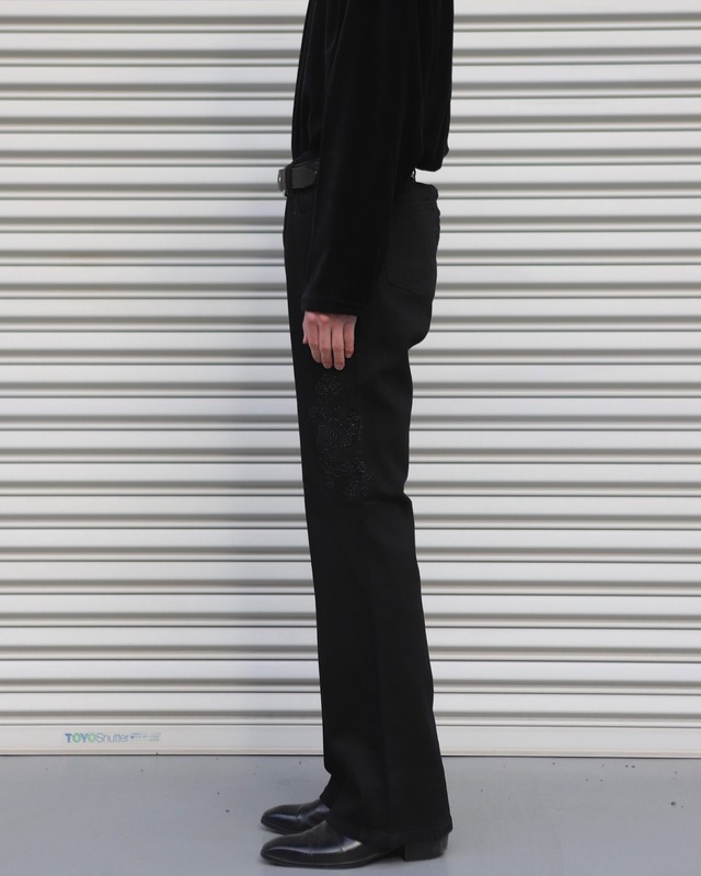 Embroidered straight black denim