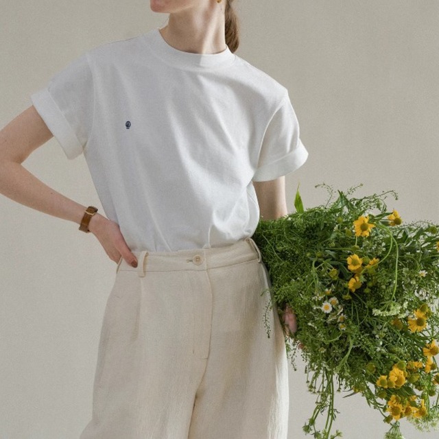 ワンポイントクルーネックTシャツ