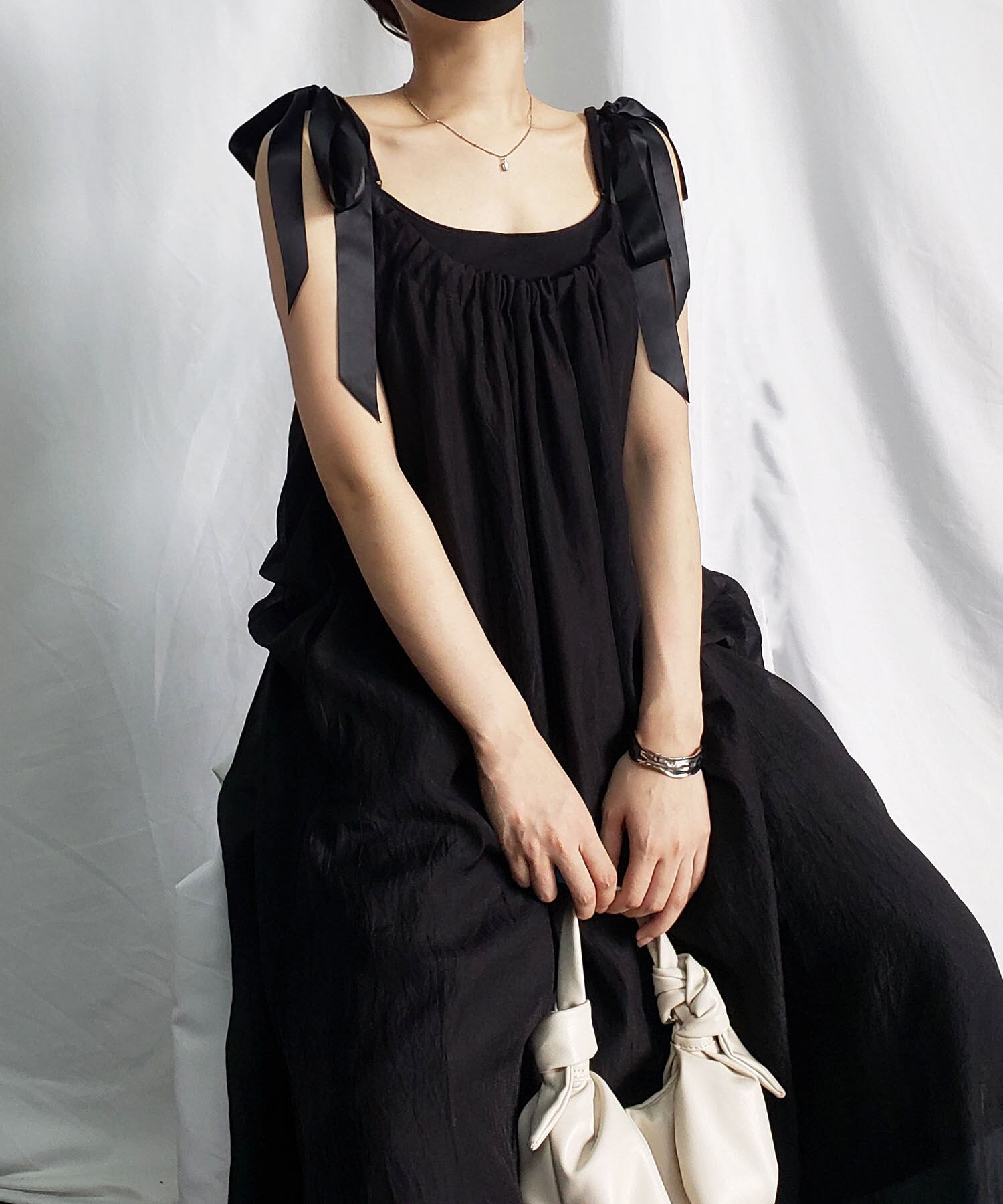 ショルダーリボンシアーロングワンピース N08-22-0025 | me+em ...