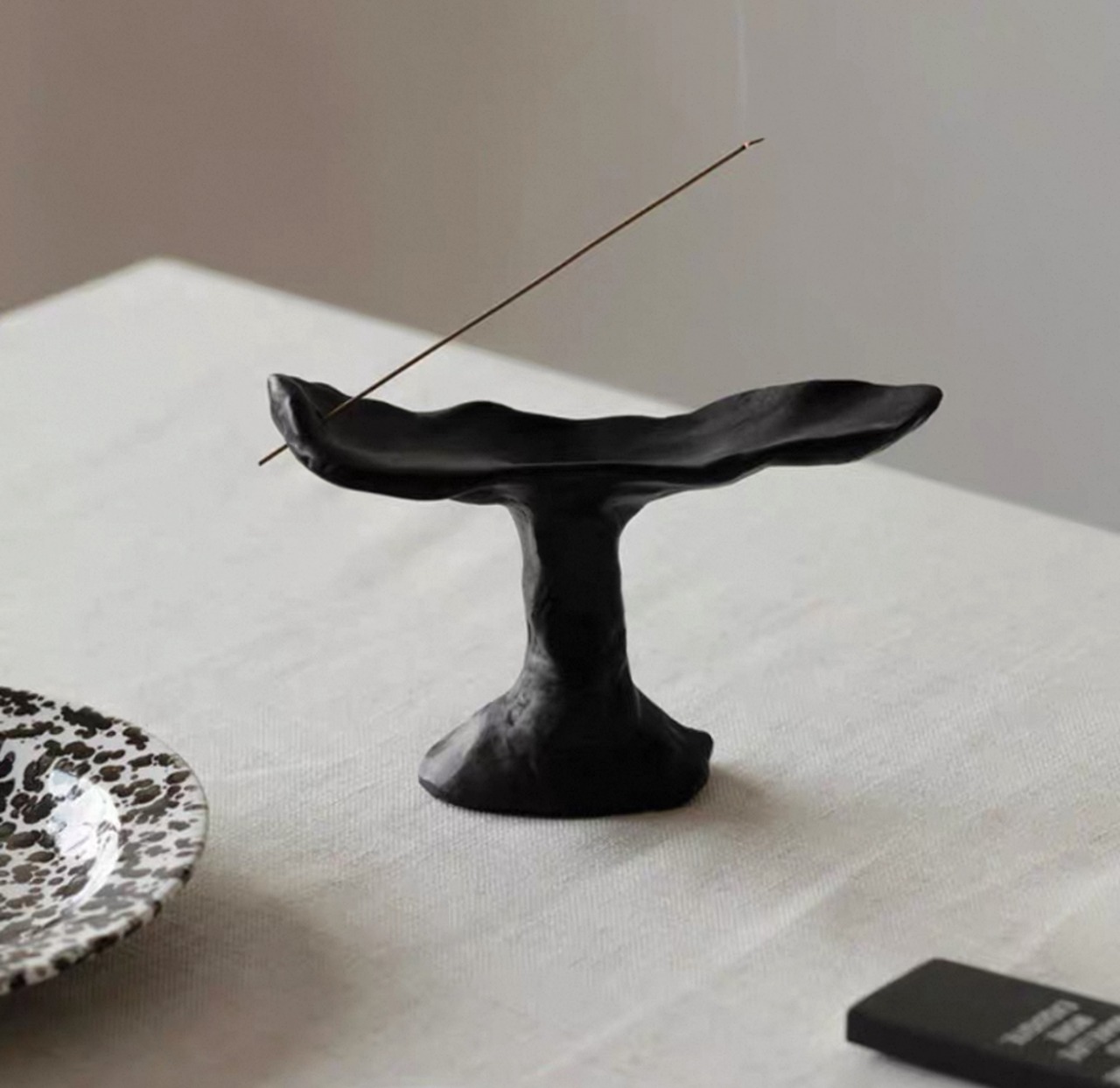 Silent Bloom Incense Stand