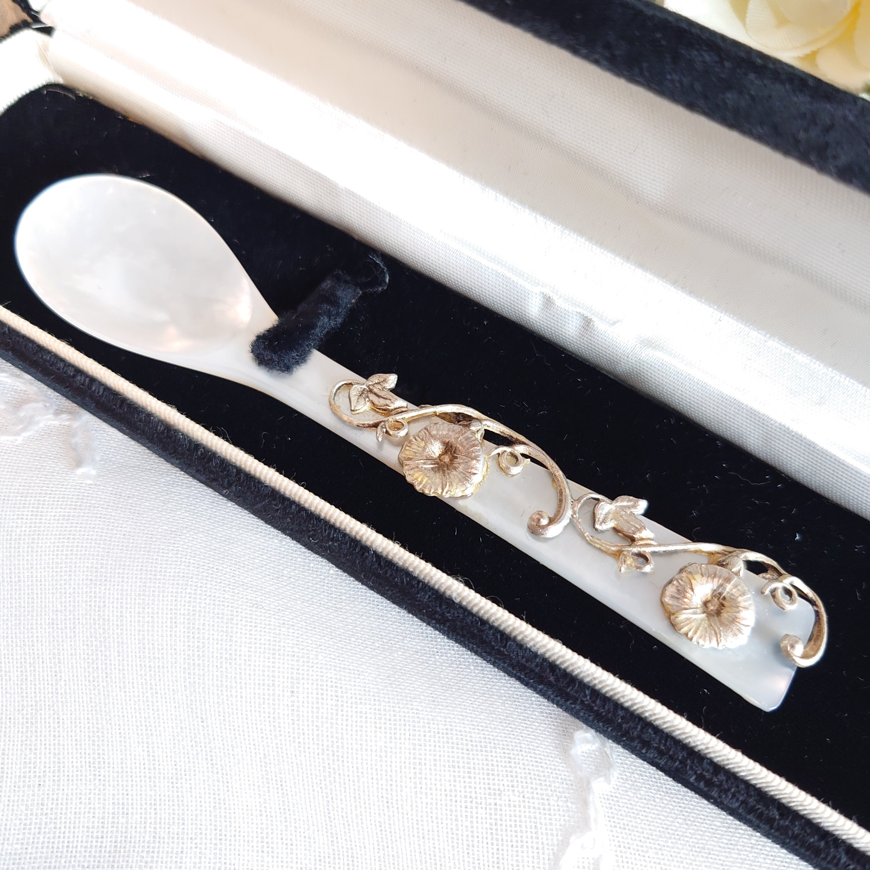 白蝶貝 スプーン キャビアスプーン シルバー装飾 | アンティーク