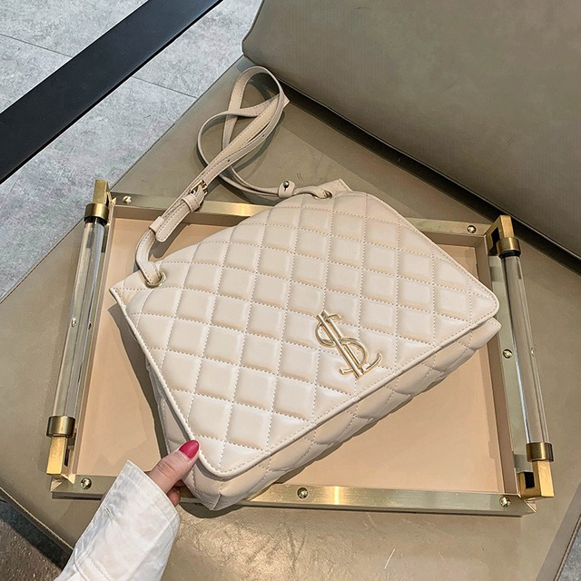 大容量バッグ女性2020新しいトレンディな夏の小さな香りのメッセンジャーバッグバージョンの野生のins菱形ショルダーバッグ Tiancai_Wing_Bag2452330