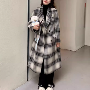 【送料無料】 チェスターコート アウター 羽織り ロング 長袖 Vネック 襟付き フレア Aライン ボタン ポケット ニュアンスカラー モノトーンカラー 厚手生地 かわいい 大人可愛い 綺麗 シンプル カジュアル 大人 上品 おしゃれ お洒落 大人女子 こなれ感 エレガント コンサバ 定番アイテム 体型カバー チェック柄 冬 女性 レディース ママ 20代 30代 40代 10代 通勤 デート お出かけ 女子会 お呼ばれ お茶会 授業参観 休日 アウトドア 着回し 普段使い ファッション 垢抜け