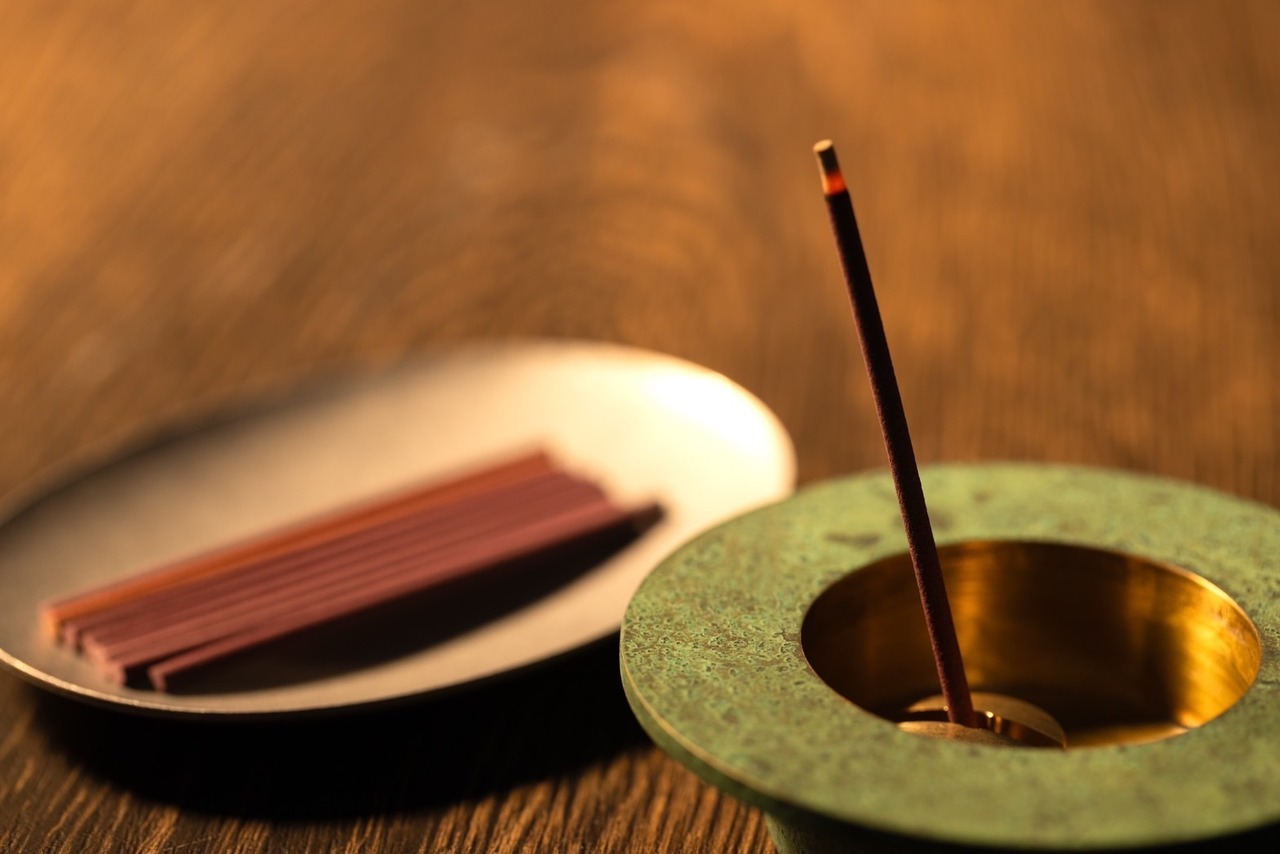 （緑青色仕上げ）真鍮製キャンドルホルダー　朔日Sakujitsu