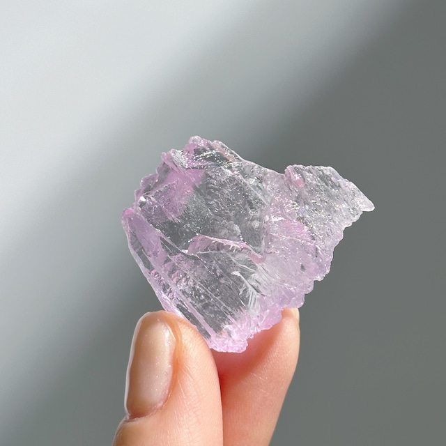 【ハイクォリティ】クンツァイト 原石41◇ Kunzite ◇天然石・鉱物・パワーストーン