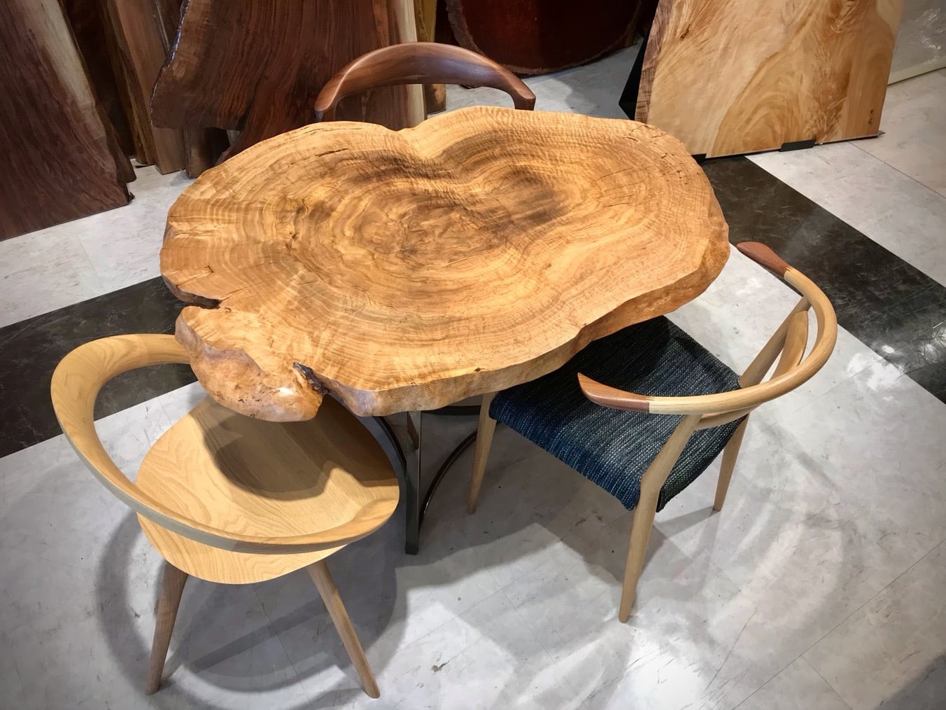 輪切り】楢（ナラ）_1100×700×43_横浜元町店_テーブル天板/一枚板