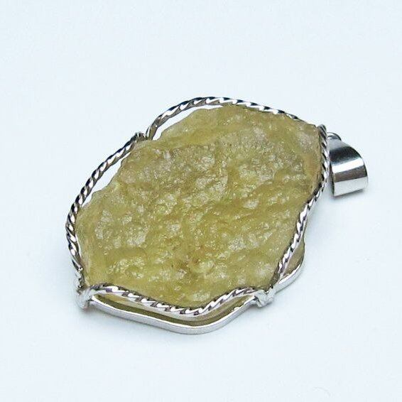 リビアングラス ペンダント 一点物 112-13927