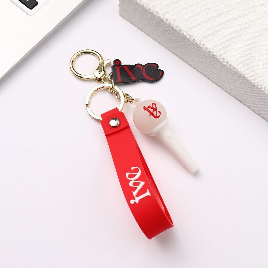 最新入荷】 StrayKids ペンライトVer.1 板ペンラ キーリング ペン 