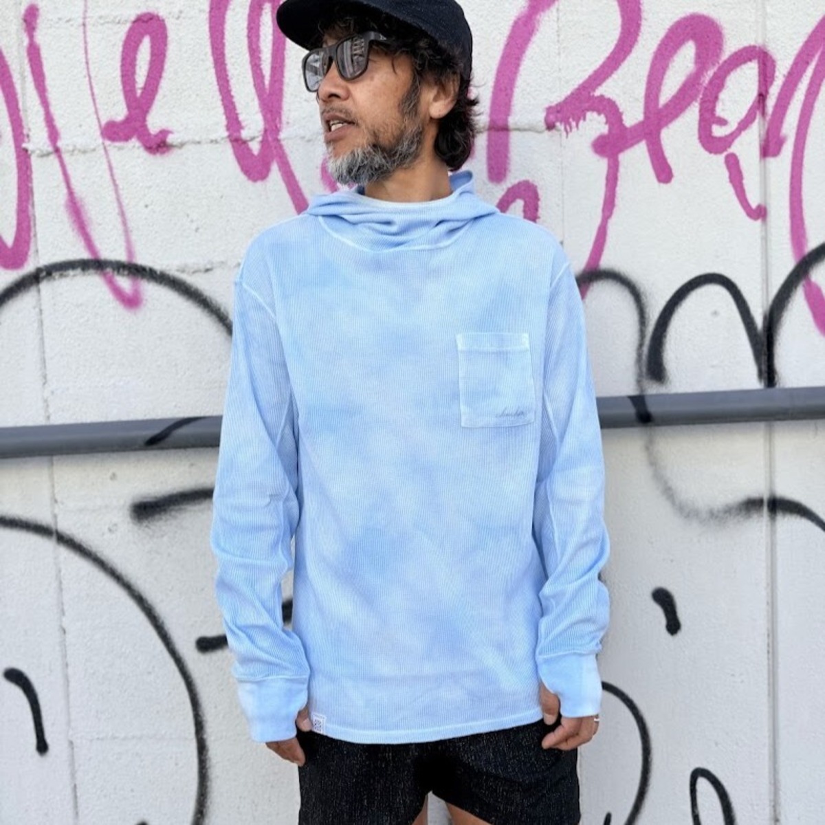 charbon / PIGMENT DYE WAFFLE HOODIE（Light Blue） | 道がまっすぐ