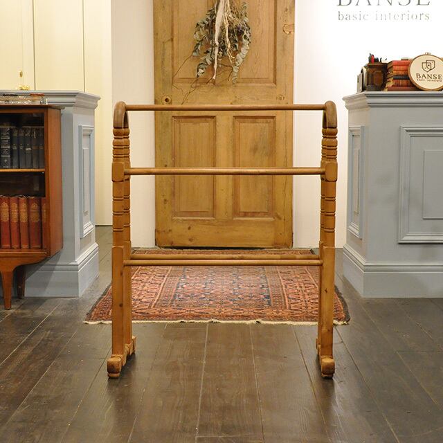 Wooden Towel Rack / ウッド タオルラック / 1911-0151 | BANSE