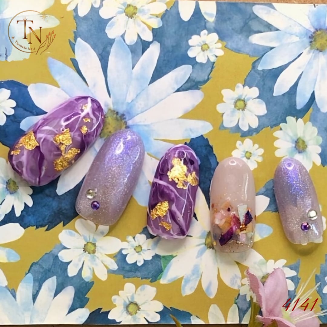 ネイルチップ【4141】菖蒲色マグネットネイル | Twinkle Nail