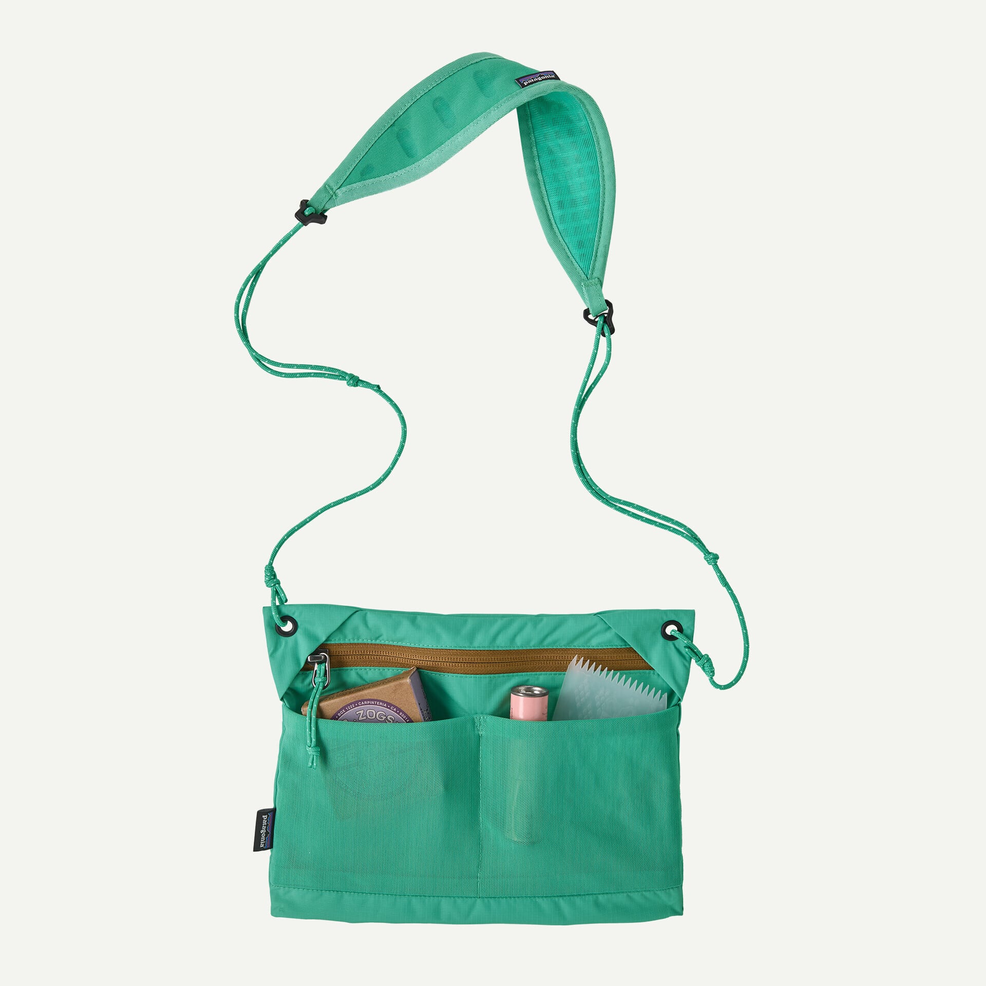 2026 NEW COLOR パタゴニア テラヴィア・サコッシュ 3L (カラー Coal