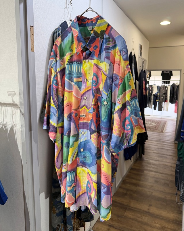 1990s ” 極彩色 ” Chaos paint Art pattern Design vintage loose SS shirt