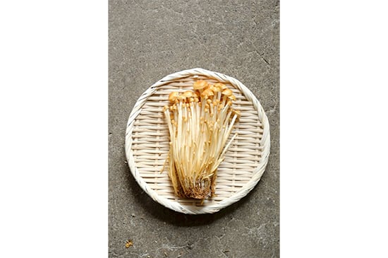 【次世代えのき茸】琥珀茸・150g