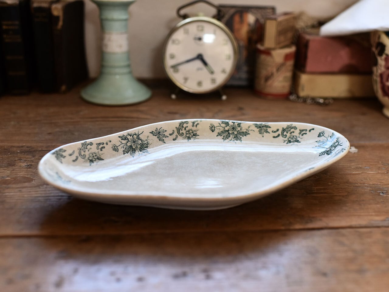 サンタマン製 シックな絵柄が美しいラヴィエ皿 フレンチアンティーク