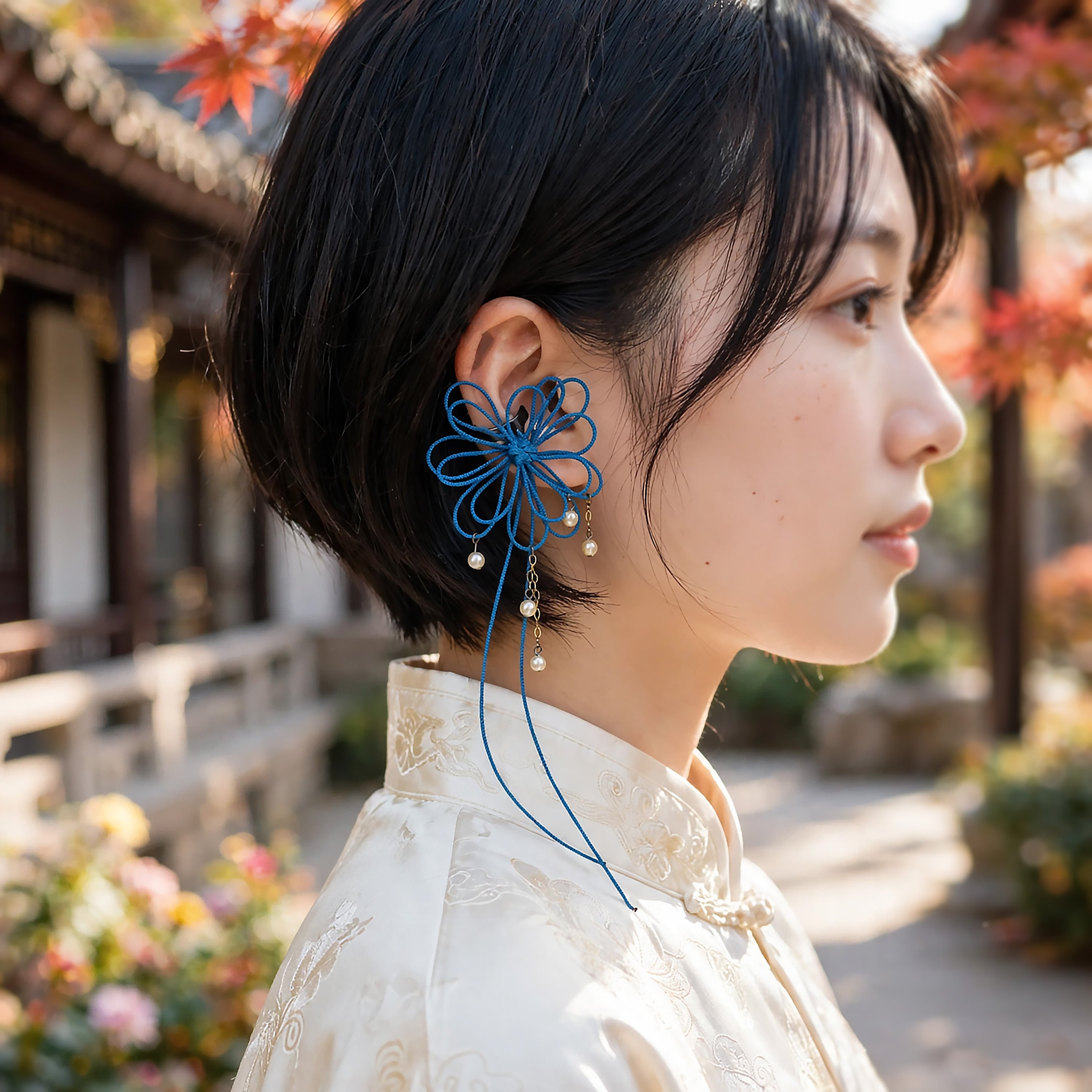 飾り結びかたっぽイヤーカフ「ヒタ降リ揺レル」【軽量】+グラスパールで浴衣・着物・洋服に。
