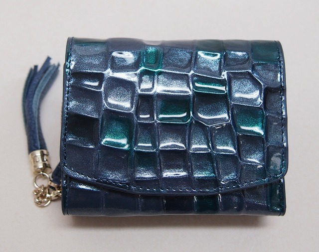 牛革エナメル加工３つ折り財布レザータッセル付き 化粧箱入り ステンダー