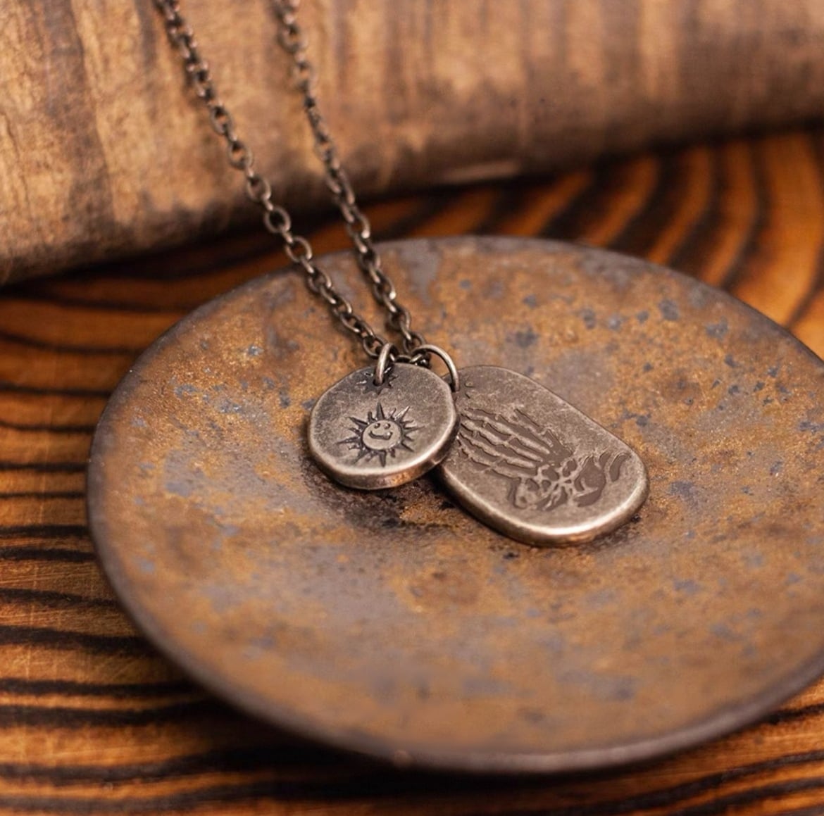 PRAYING HANDS NECKLACE【Vintage processing】 | EXPRESSER OFFICIAL