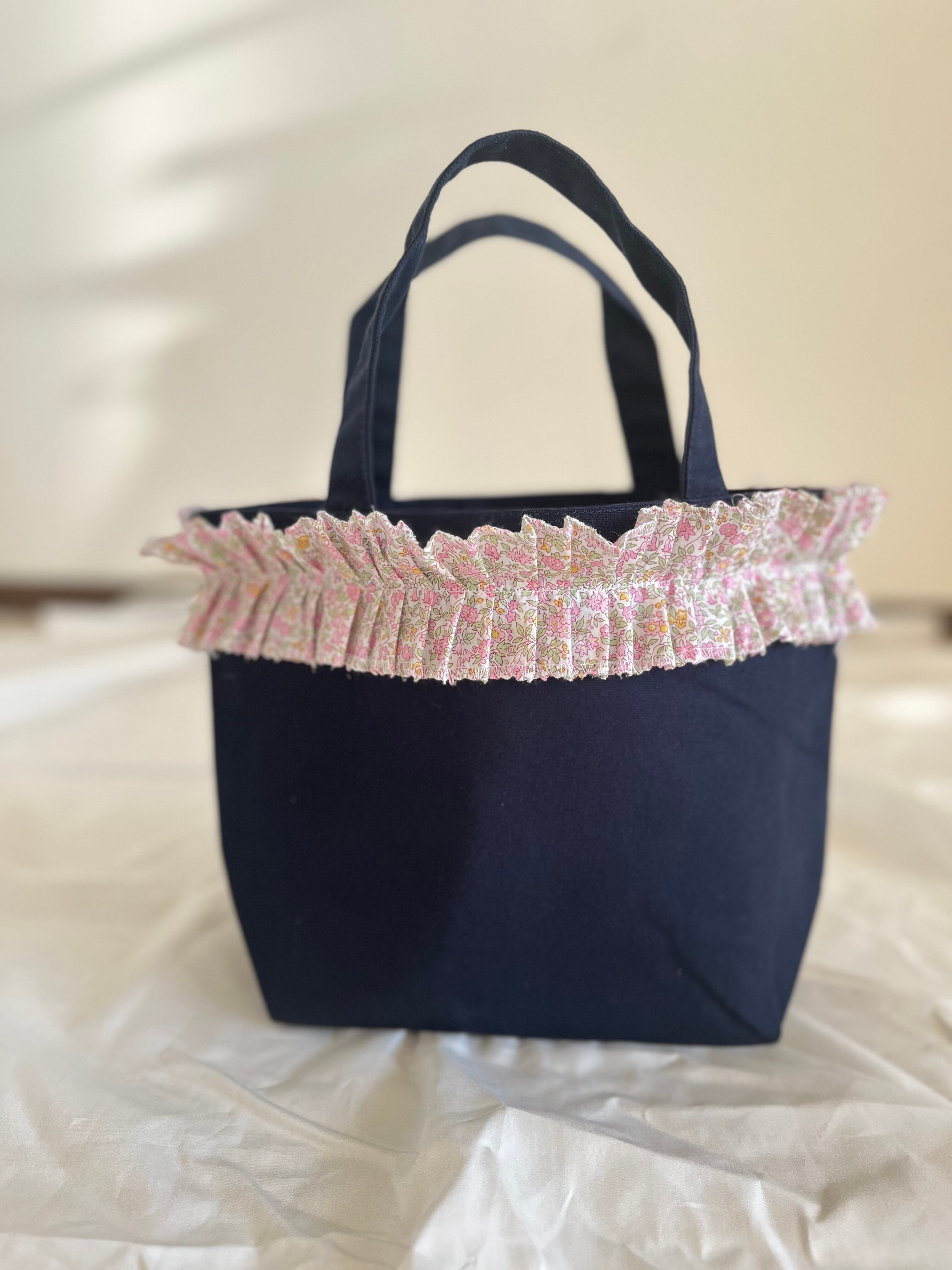 リバティフリル&キャンバス生地 トートバッグ ランチバッグ可愛くて軽くて丈夫