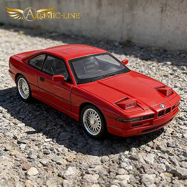 BMW 850CSi E31 8シリーズ 1/24 ミニカー 全3色 ライト点灯 エンジンサウンド 合金モデル 模型 ジオラマ