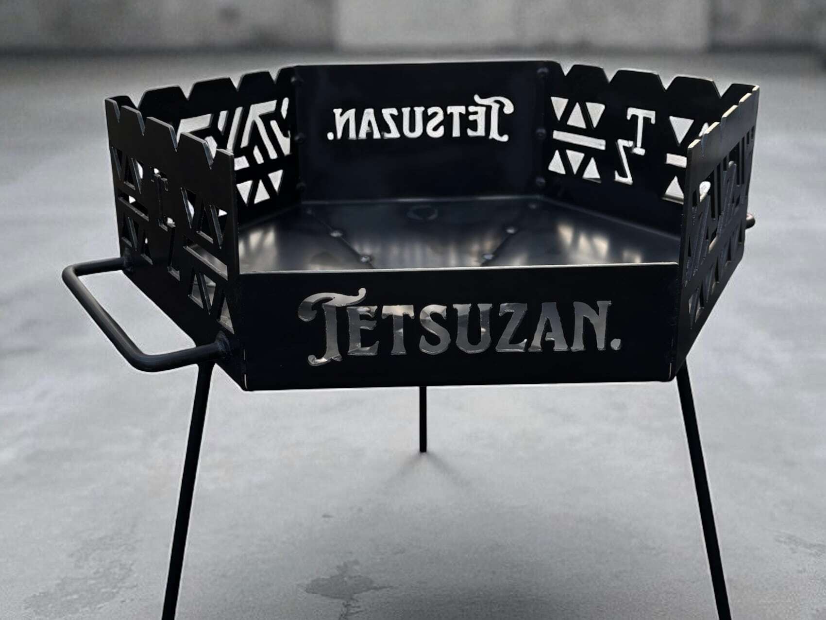 TETSUZAN TETSUZAN焚き火台 | efim