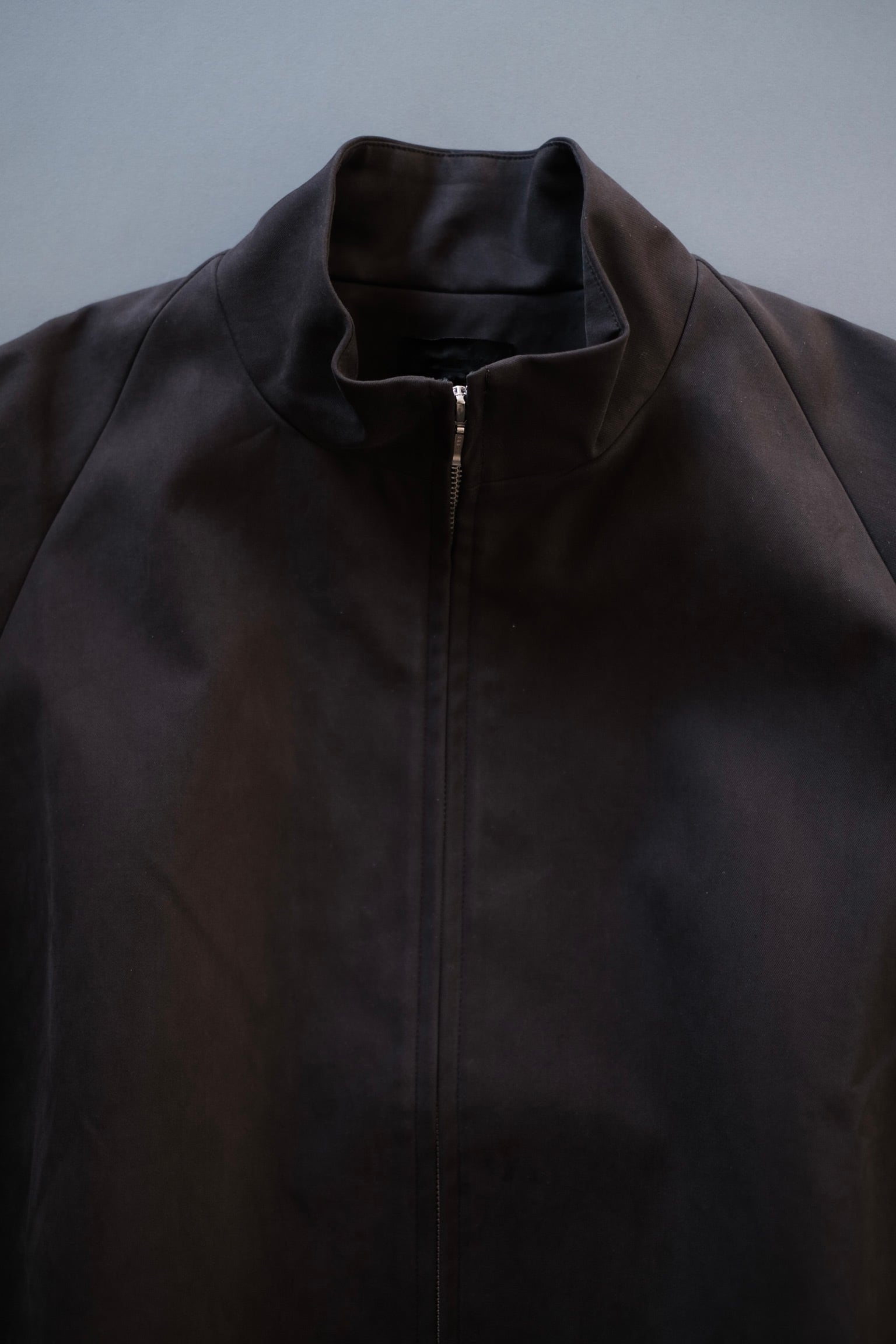 OMAR AFRIDI / STEEL BLOUSON | LIVING