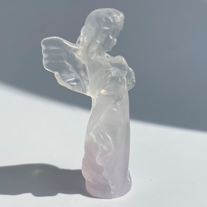 ラベンダーフローライト 小さなスイートエンジェル23◇ Lavender Fluorite Angel ◇天然石・鉱物・パワーストーン