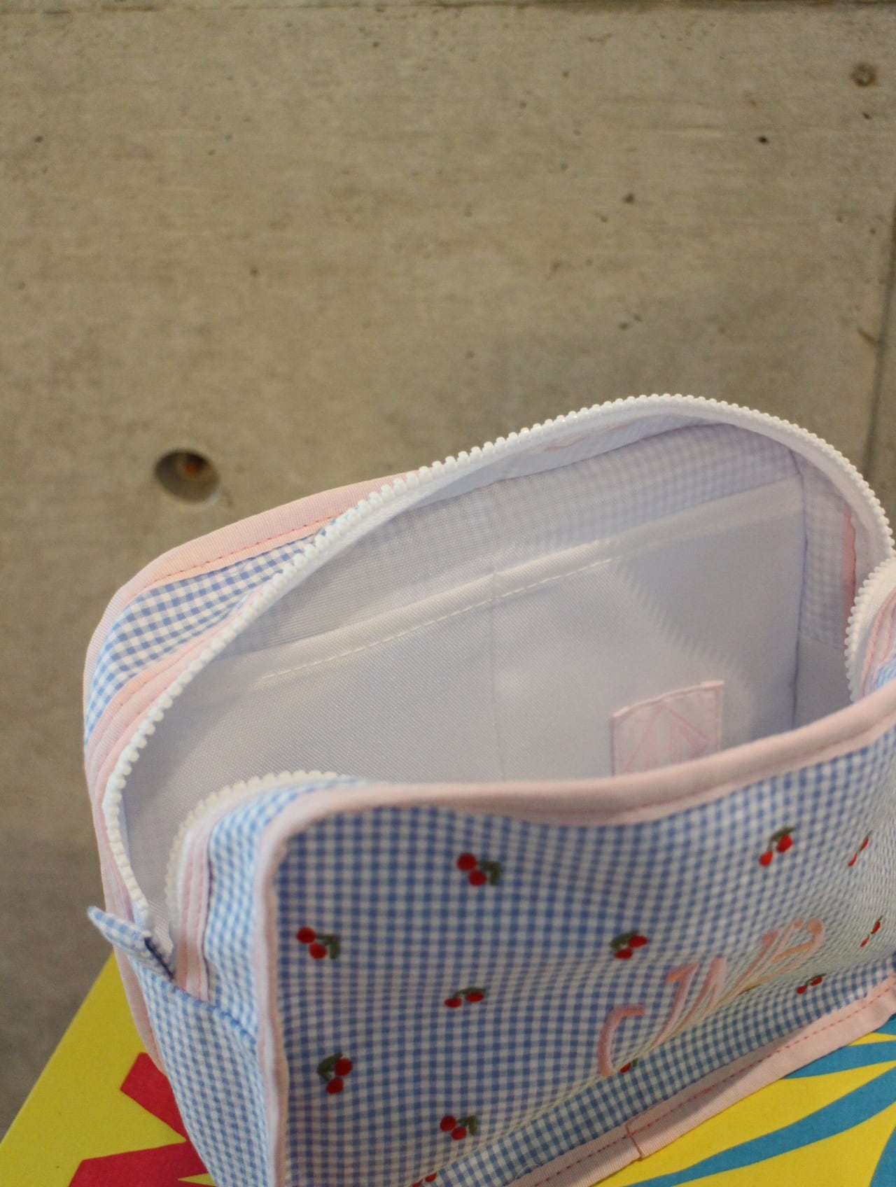 Pouch Medium Cherry/Blue | J.N.Hearts