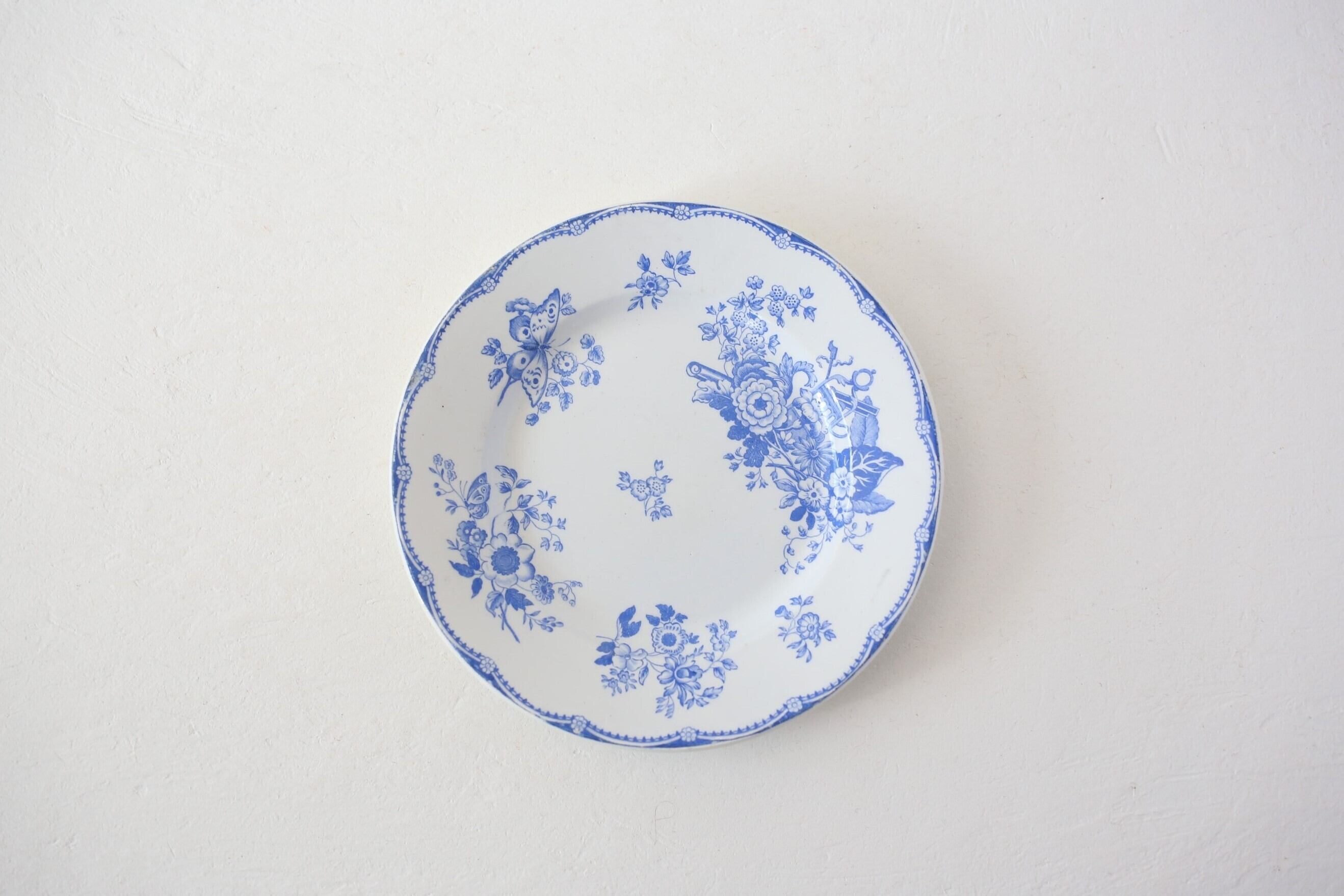 フランス アンティーク GIEN ジアン プレート ブルー スカラップ模様 約20㎝ N-05007b