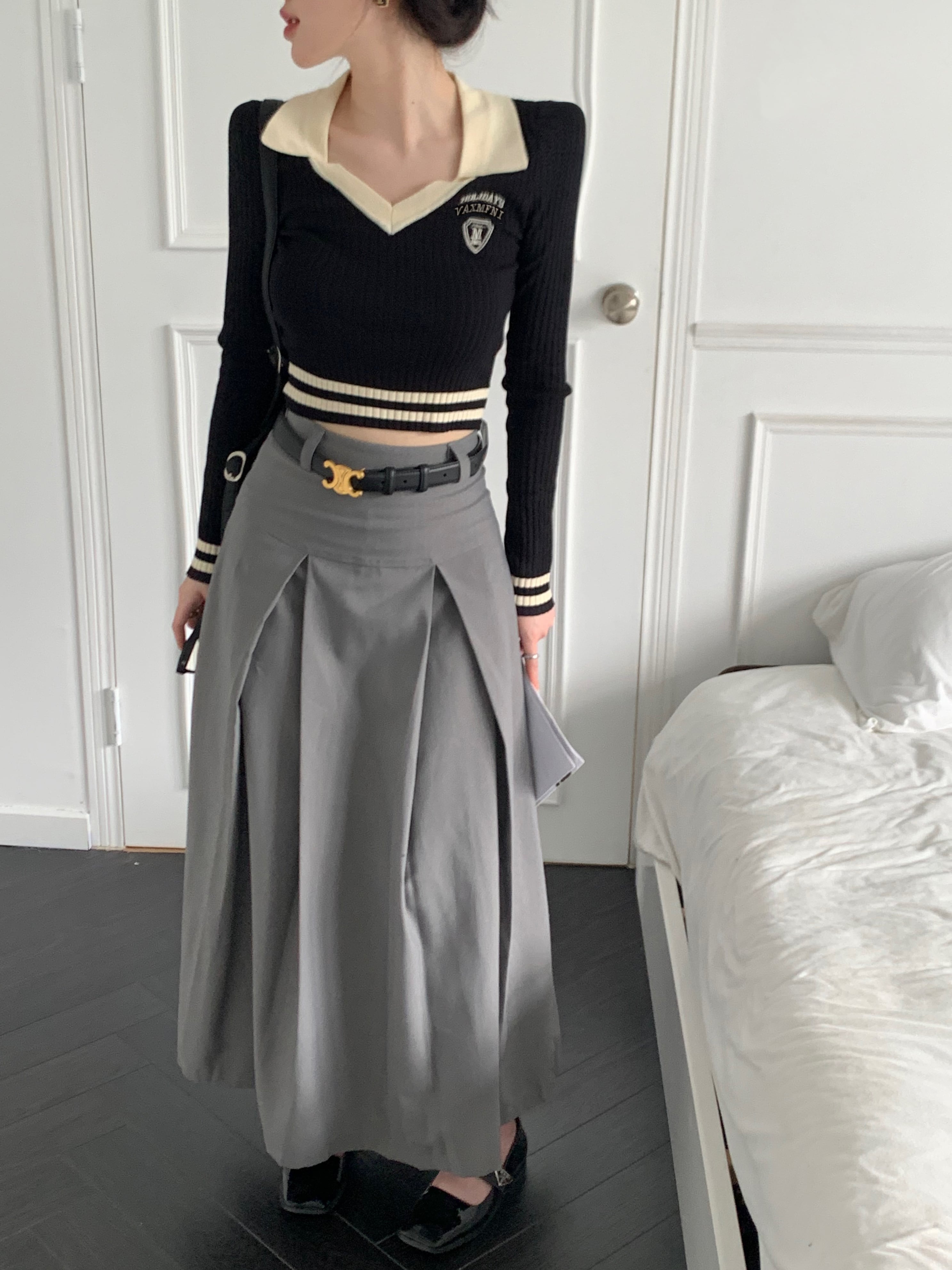 トップス スカート ボトムス セーター ロングスカート プリーツスカート ロング ロング丈 袖あり 長袖 Vネック ストレート Aライン プリーツ ハイウエスト 2点セット ツーピース 大人可愛い カジュアル おしゃれ お洒落 レトロ 大人女子 無地 秋 10代 20代 レディース 女性用 デート お出かけ 女子会 お泊まり 休日 イベント 普段使い ファッション コーデ スタイル サイズ S M フリーサイズ 黒 ブラック 灰色 グレー