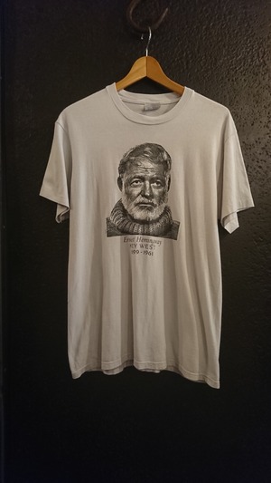 90s Ernest Hemingway TEE