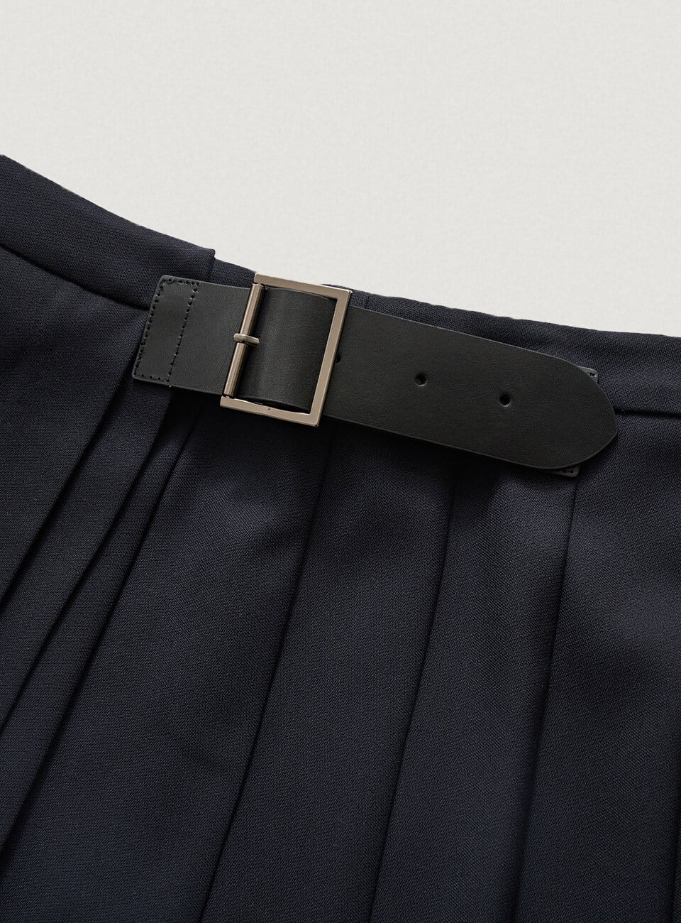 The Barnnet] Buckle-Strap Pleated Skirt 正規品 韓国ブランド 韓国