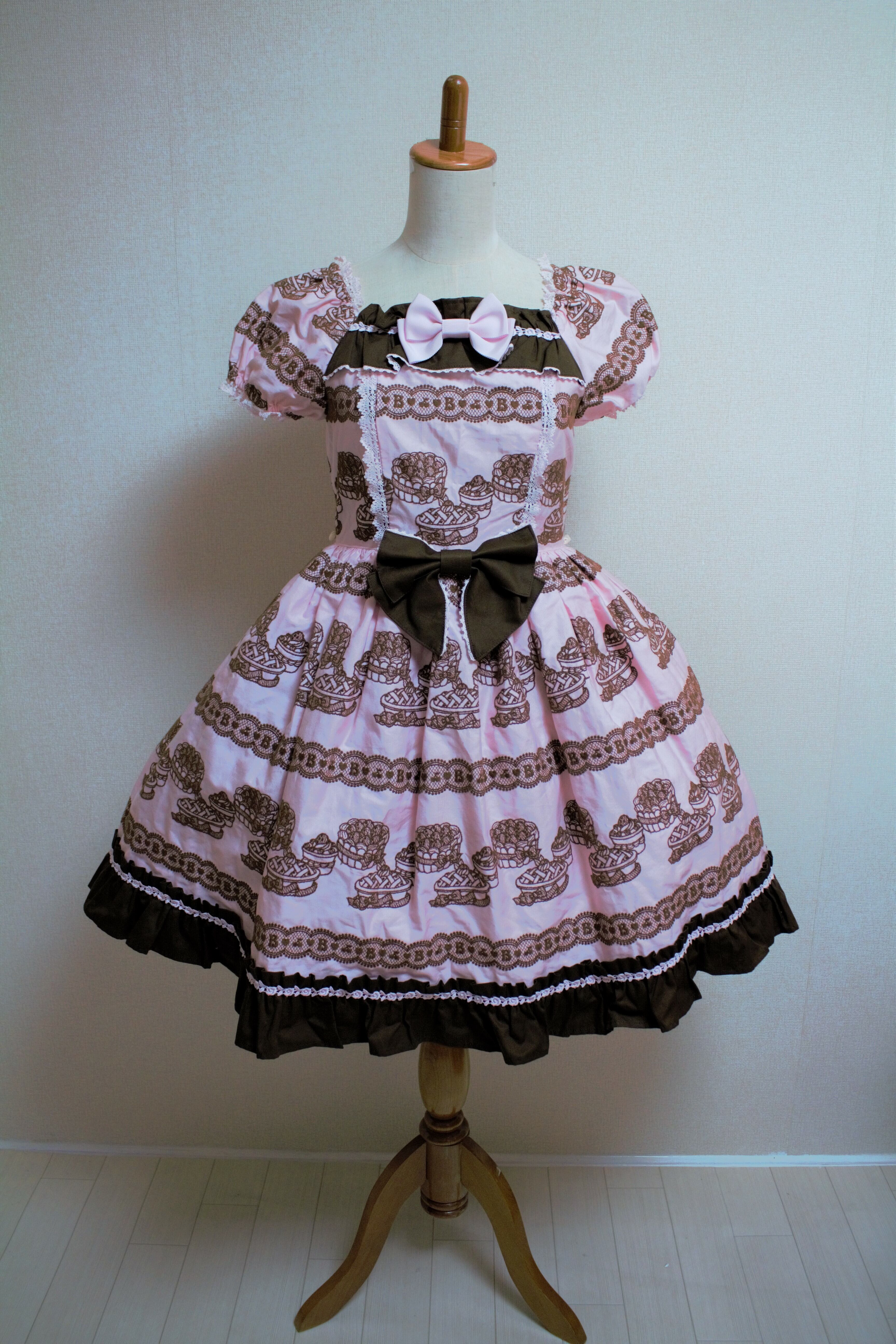 BABY, THE STARS SHINE BRIGHT Very Berry Sweet Pie Embroidery ワンピース