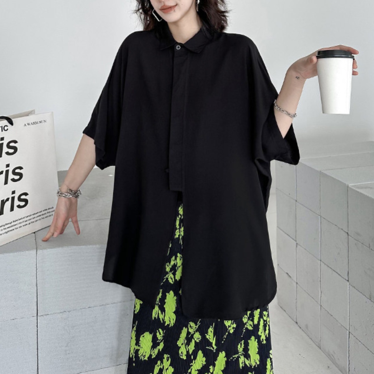 Relaxed fit breast shirt (ME431)