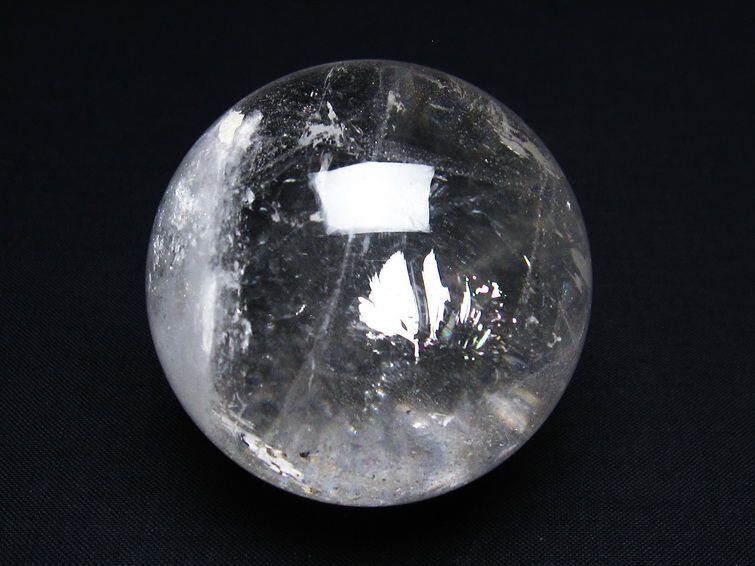 水晶丸玉　２kg スフィア 虹入り水晶丸玉（丸玉）【R-Quartz24-002】