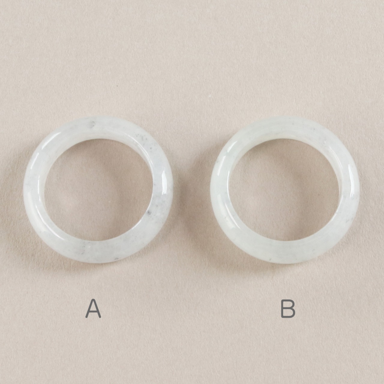 【14.5号】大人 レディースで上品な氷翡翠 くり抜き甲丸リング A貨翡翠 jd_rg1075