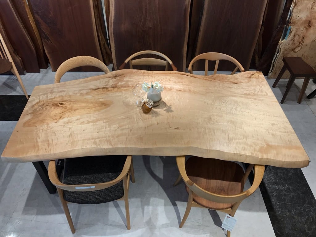 栃（トチ）_2050×760-950-1010×50_横浜元町店_テーブル天板/一枚板