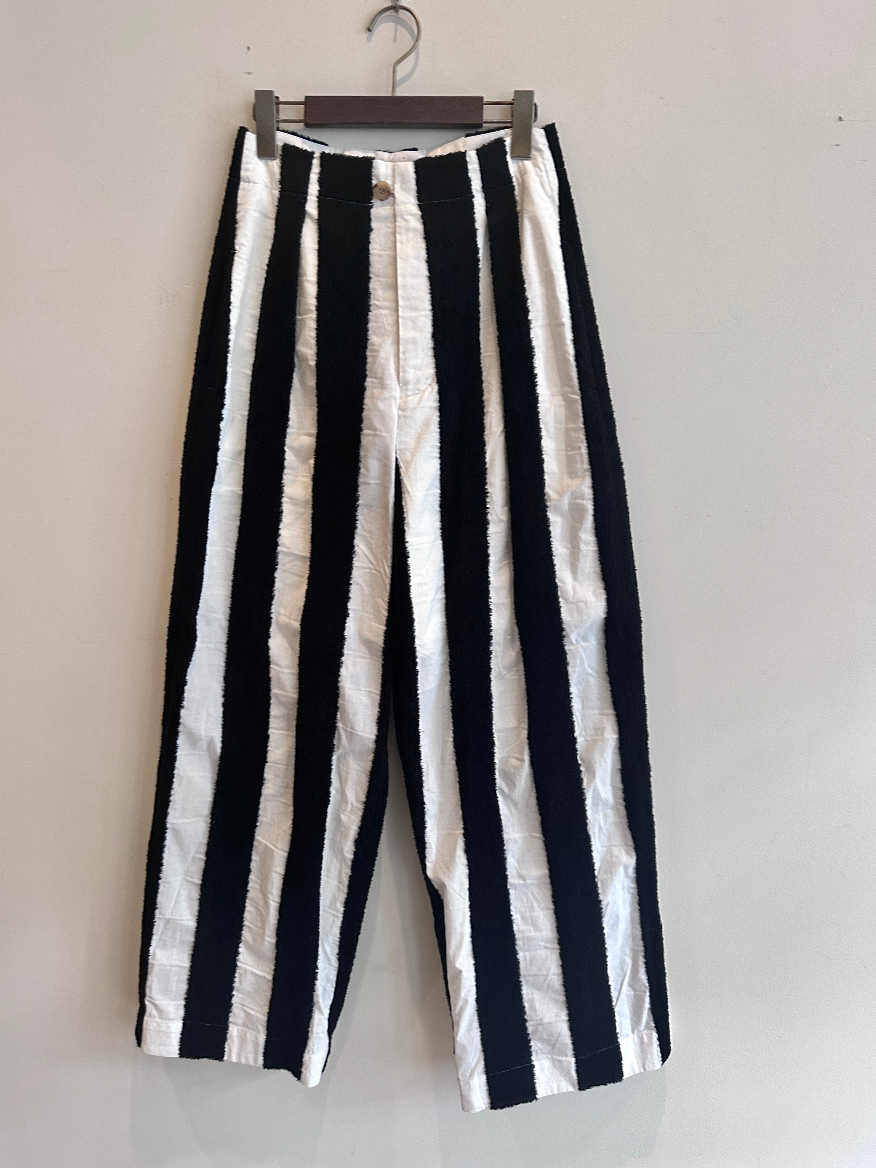 pelleq  [THICK PILE STRIPE TROUSERS]