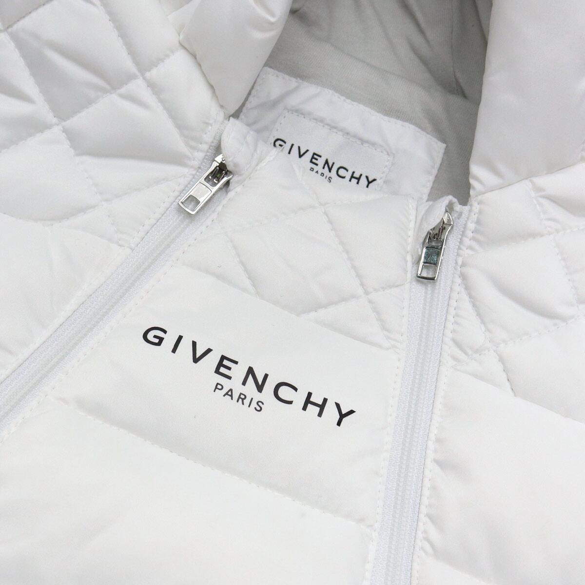 ジバンシー GIVENCHY ベビーロンパース型 アウター 防寒 H96017 10B