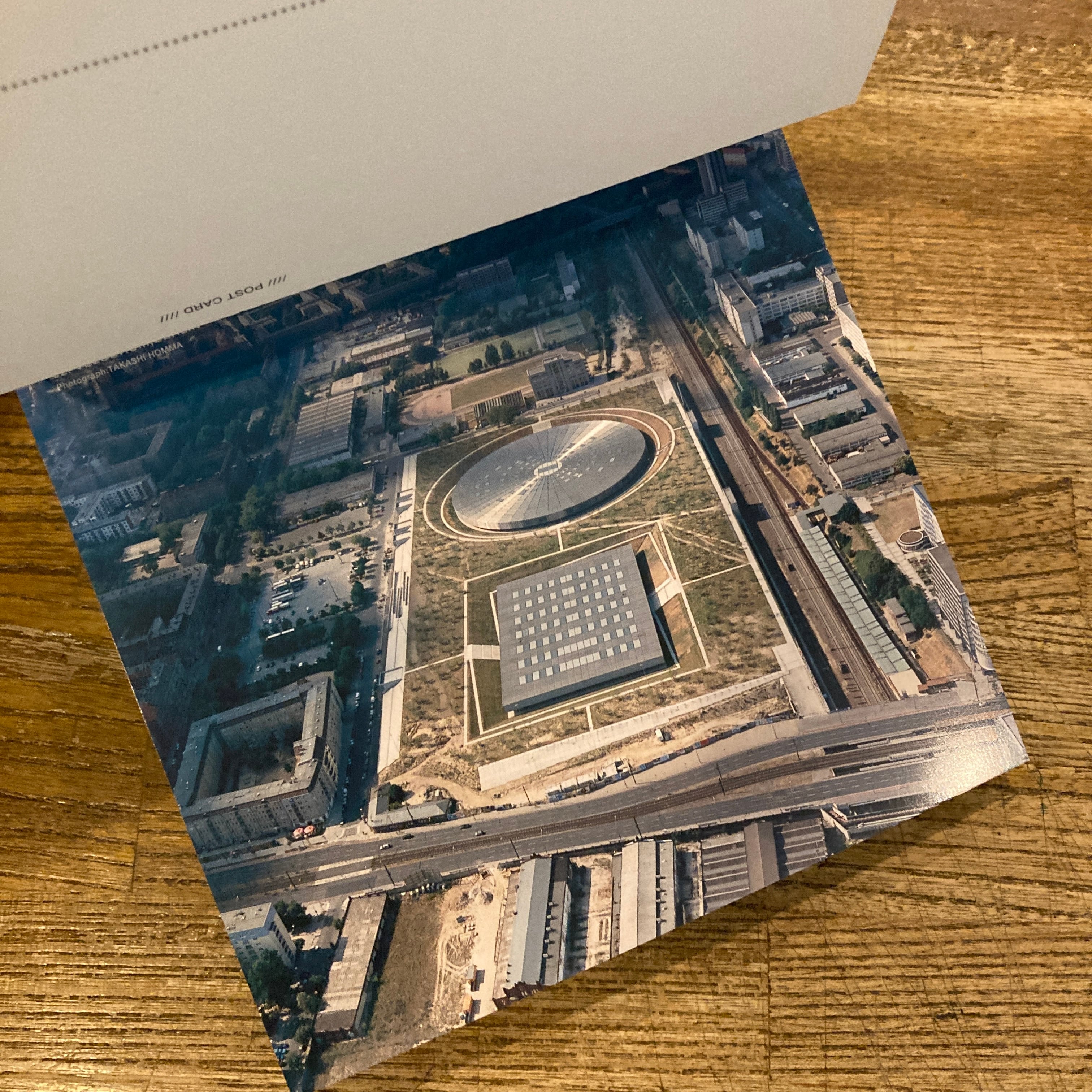 AERO - PHOTO 空撮 postcard gallery 003 ⁄ ホンマタカシ | 百年