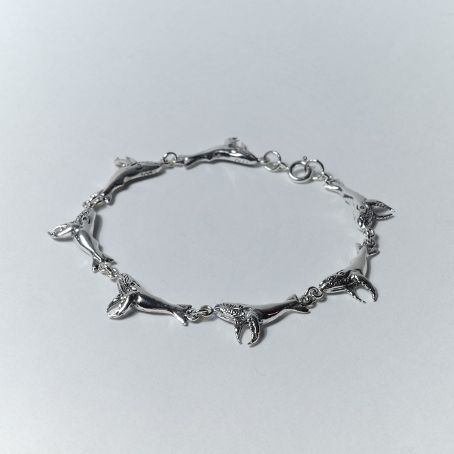 WHALE BRACELET