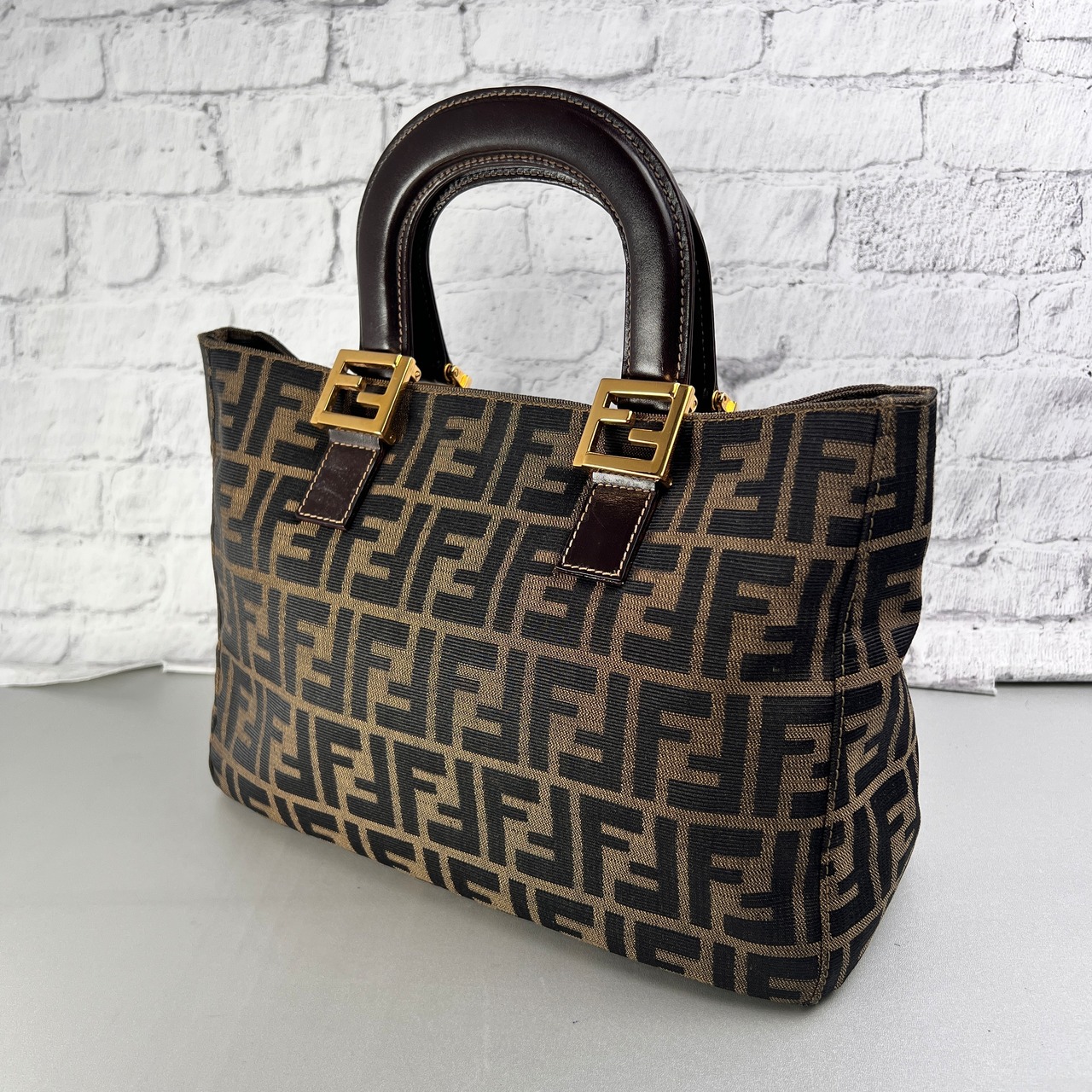 FENDI フェンディ ズッカ キャンバス ハンドバッグ ブラウン A-13700