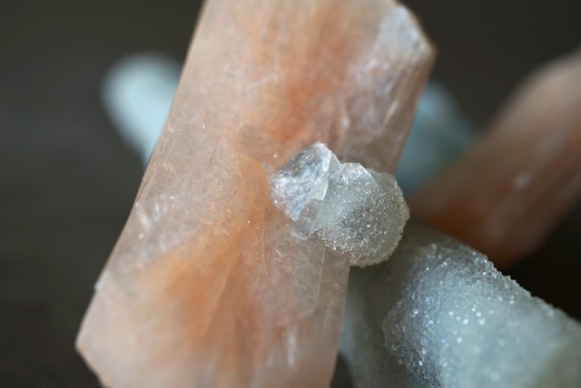 アポフィライト/スティルバイト/カルセドニー 　Apophyllite/Stilbite/Chalcedony 861