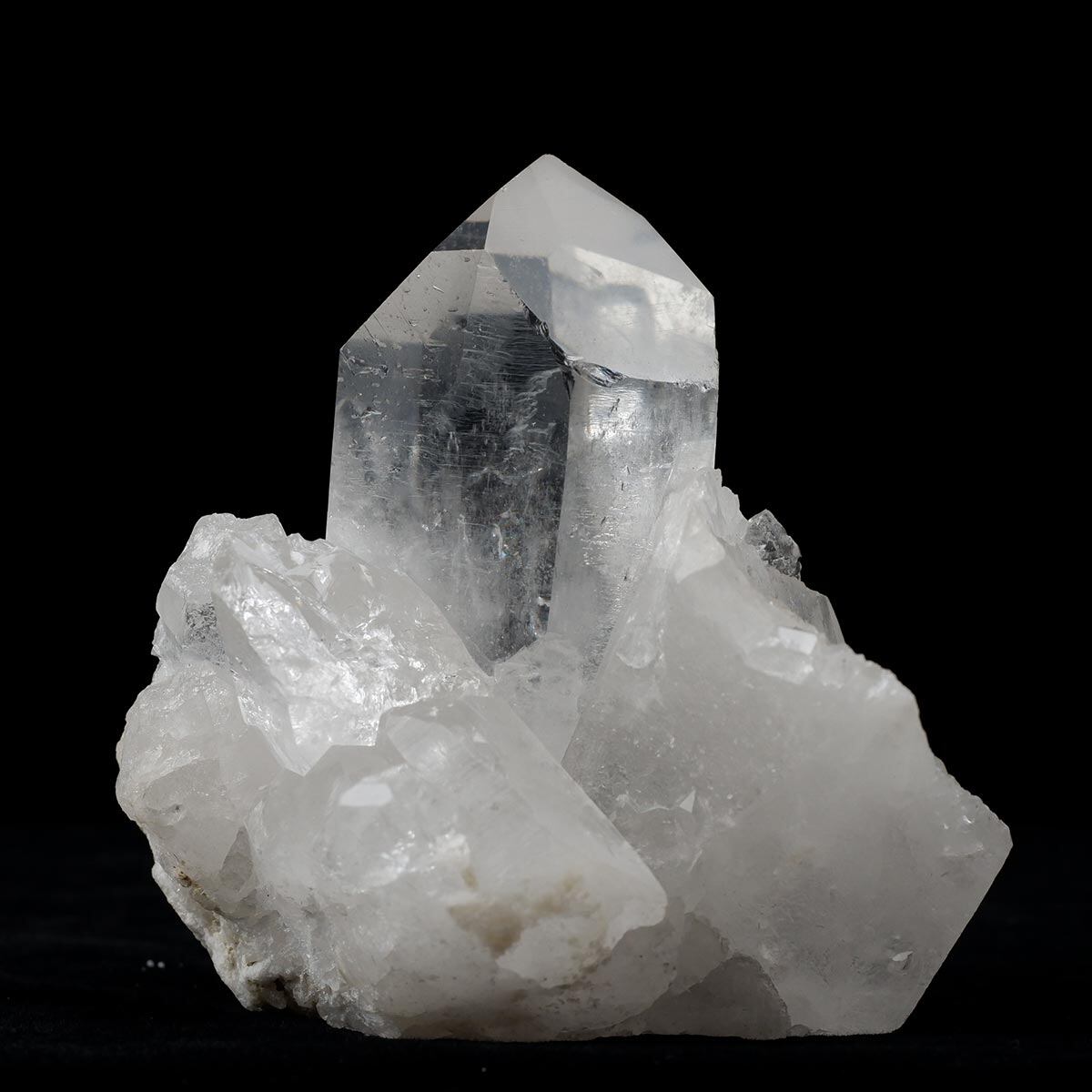 水晶 クラスター アーカンソー産 水晶 原石 一点物 282-709