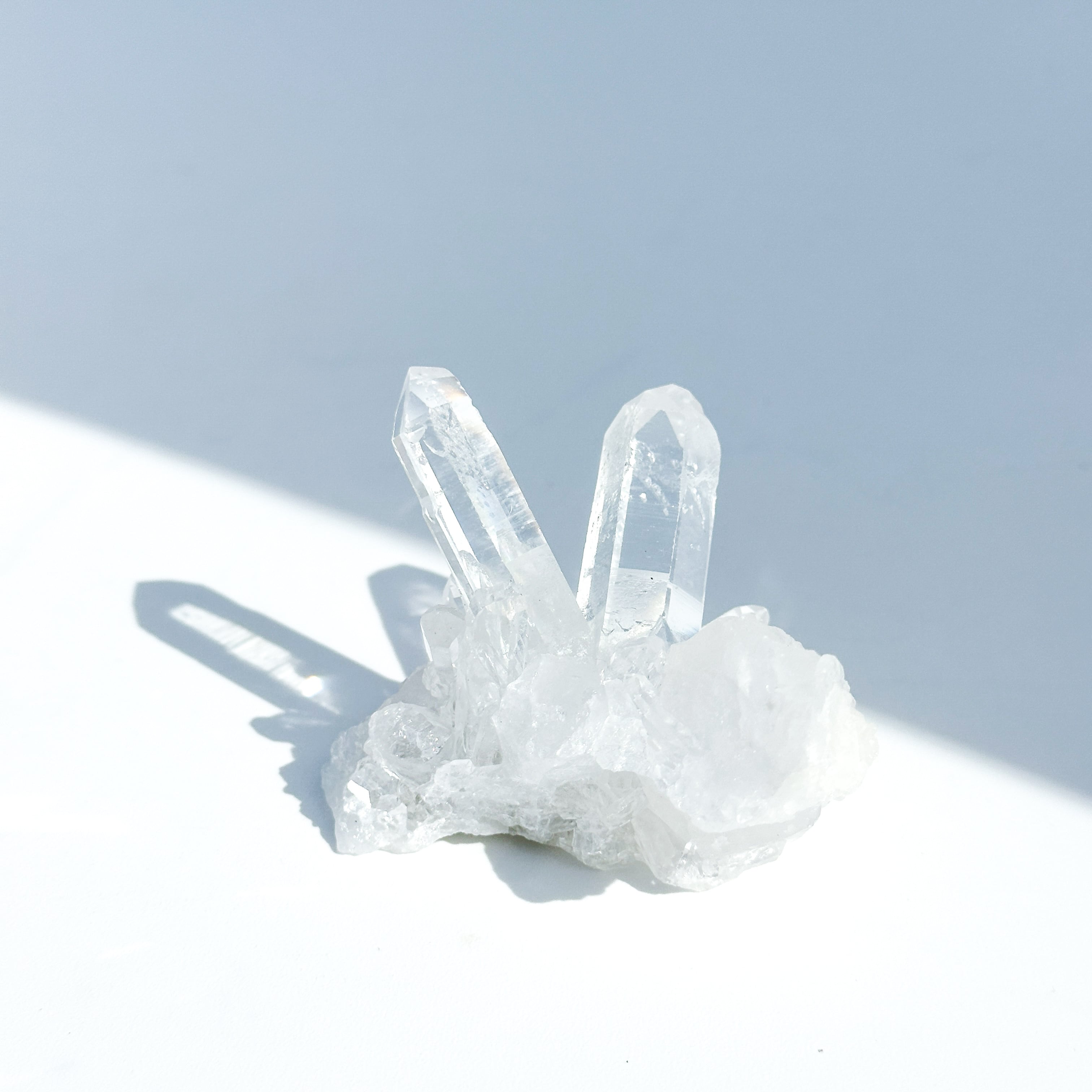 クリスタルクオーツ◎クラスター◎クオーツクラスター４点セット◎重量８３８ℊ トマスゴンザカ産水晶クリアクォーツ クラスター04◇ Clear Quartz