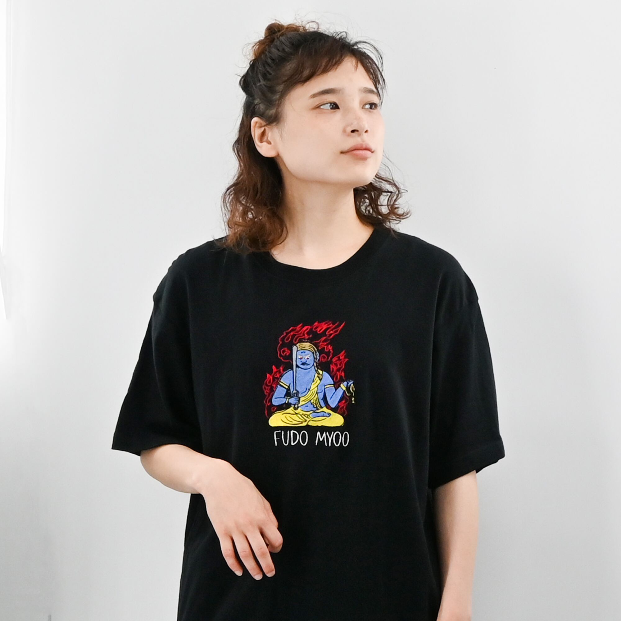 不動明王 Tシャツ (刺繍)ブラック 6.2oz | BOSATSU BRAND｜ボサツ