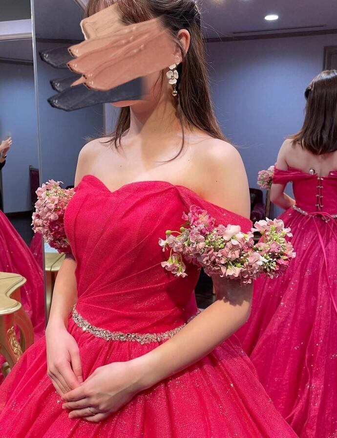 ローズピンク カラードレス ベアトップ 光沢サテン ファスナー 優雅な  