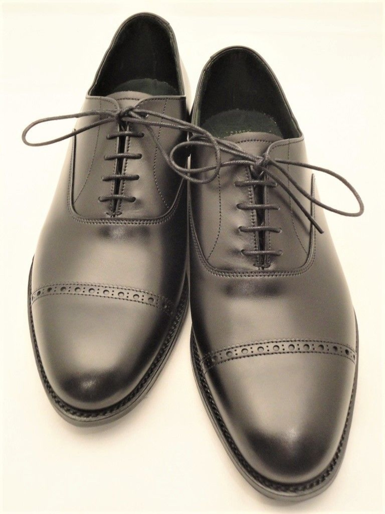 Joseph Cheaney  / WILBARSTON /  Punched Cap Toe Shoes / Black