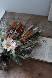 プロテアのswag bouquet